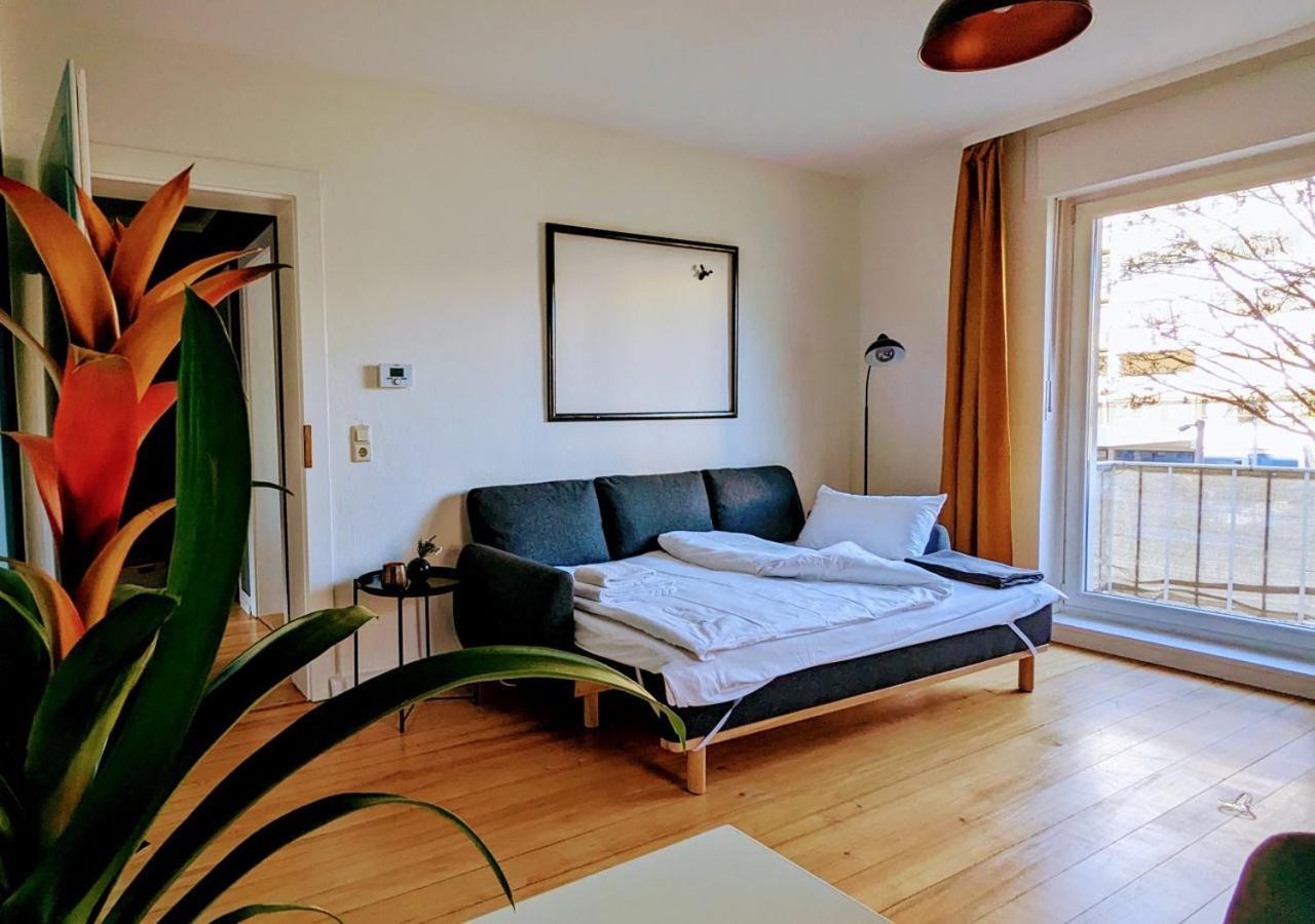 65Qm Altbaucharme Mit Zwei Balkonen Apartment Karlsruhe Ngoại thất bức ảnh