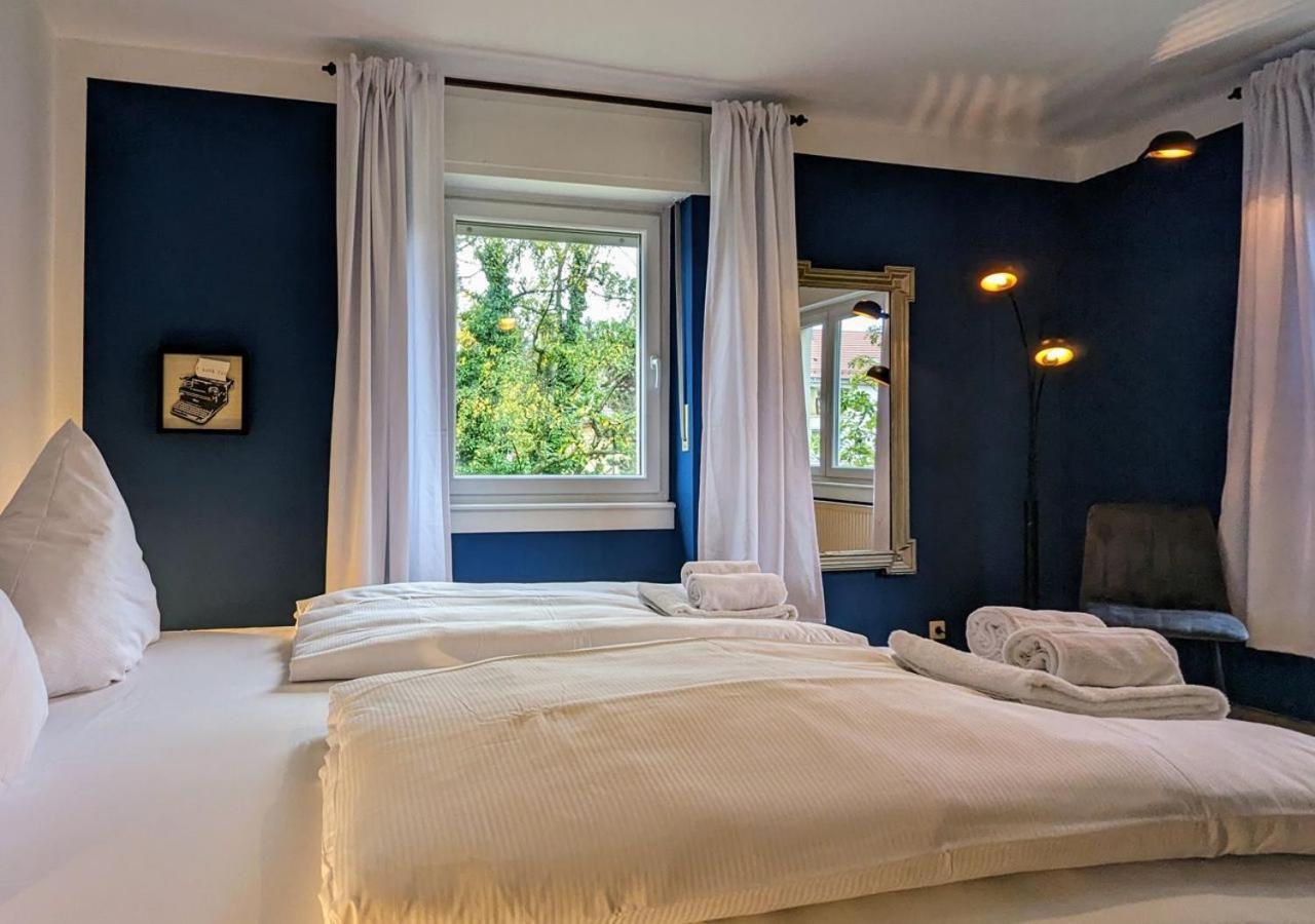 65Qm Altbaucharme Mit Zwei Balkonen Apartment Karlsruhe Ngoại thất bức ảnh