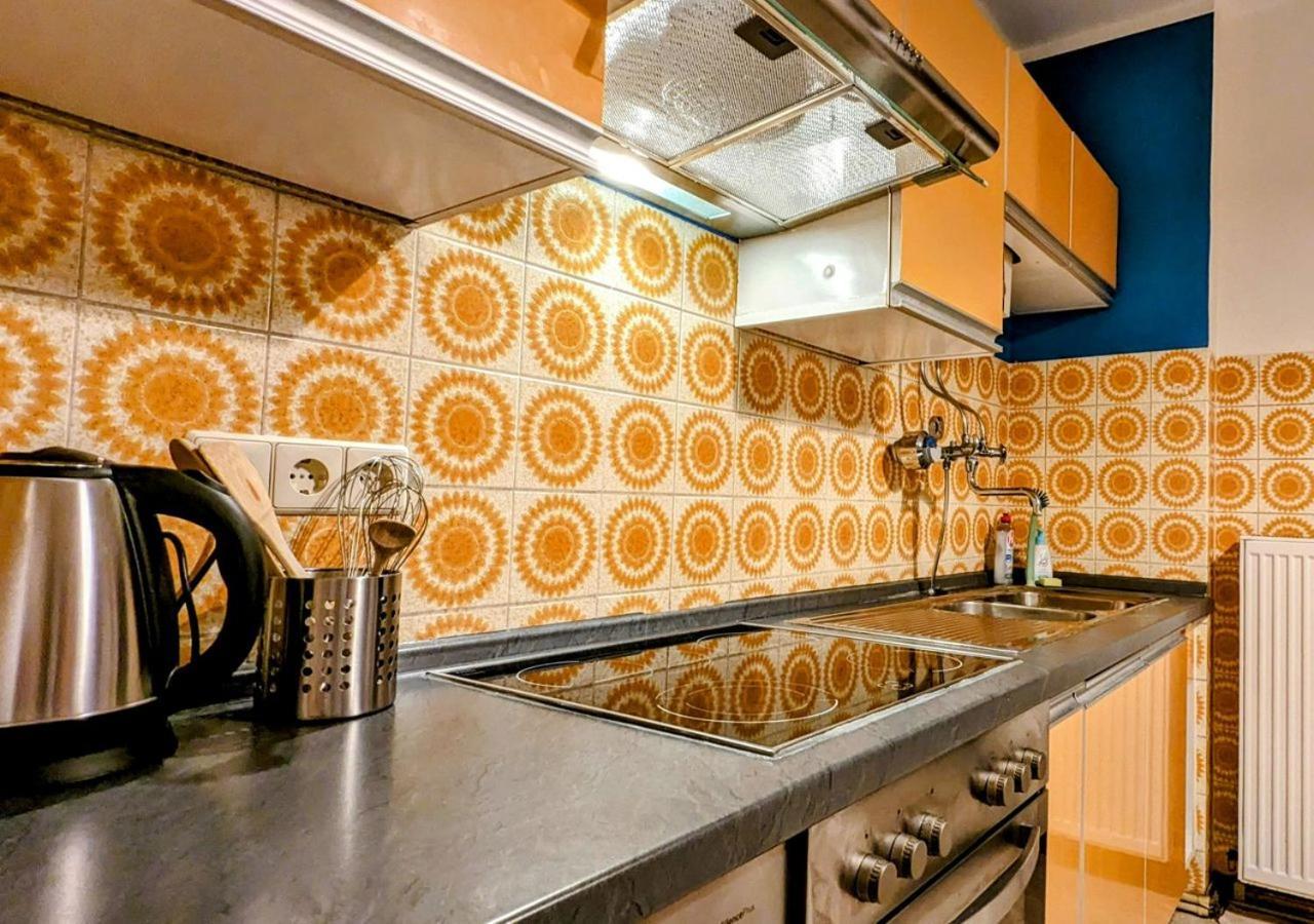 65Qm Altbaucharme Mit Zwei Balkonen Apartment Karlsruhe Ngoại thất bức ảnh
